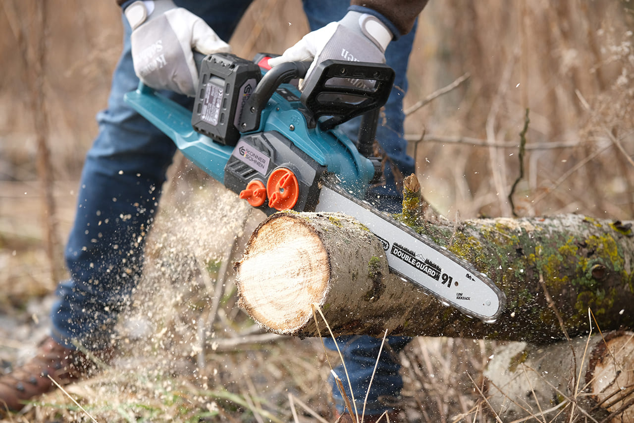 New! Cordless chainsaws